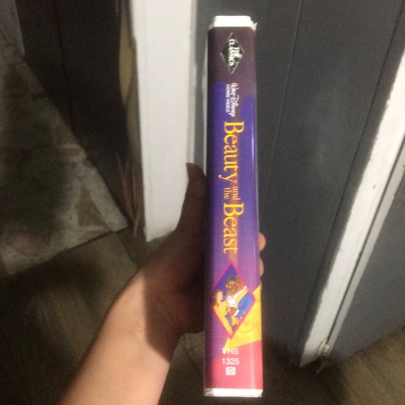 Walt Disney classic beauty and the beast VHS - Picture 2 of 2